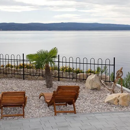 In With Sea View, Terrace, Air Conditioning, Wi-fi * Brela