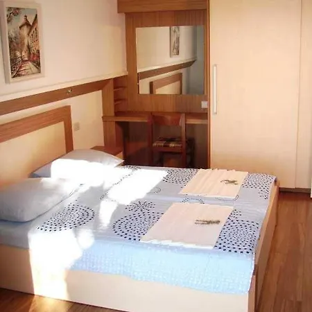 In With Sea View, Terrace, Air Conditioning, Wi-fi *