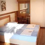 In With Sea View, Terrace, Air Conditioning, Wi-fi *
